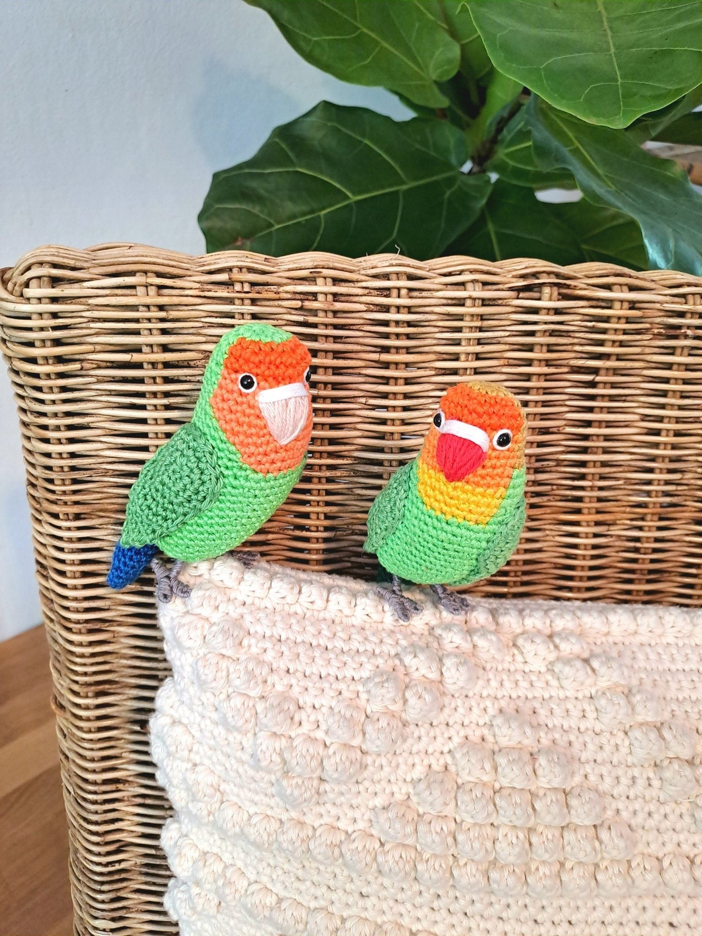Crochet Fischer's Lovebird plush toy, budgie lover gift, pet loss parrot - Crochet on a tree
