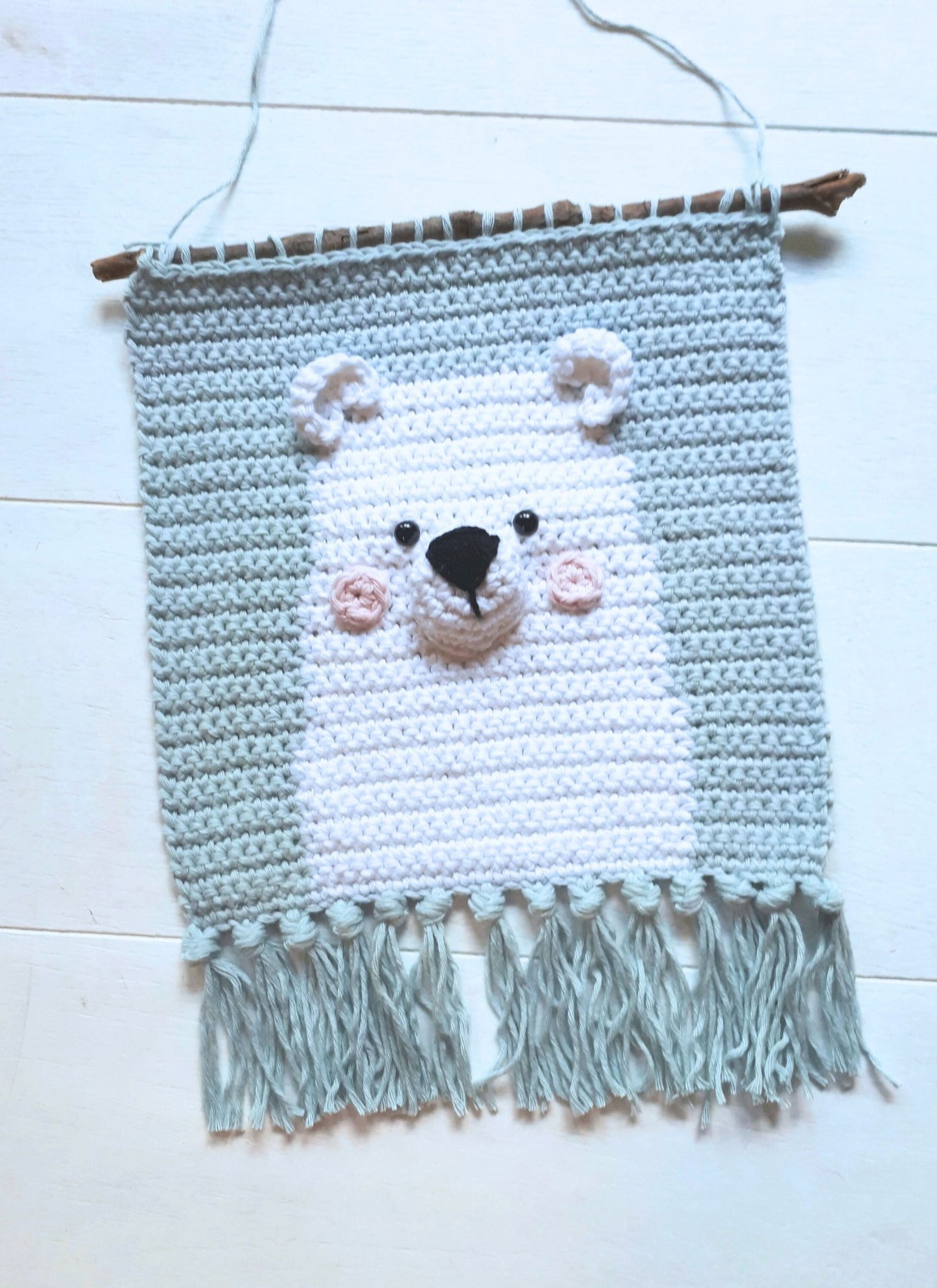 Polar bear nursery wall decor crochet pattern - Crochet on a tree