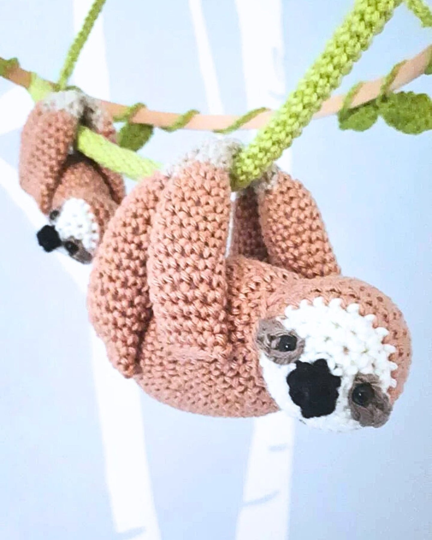 Sloth baby mobile with flowers, floral nursery decor - Crochet on a tree