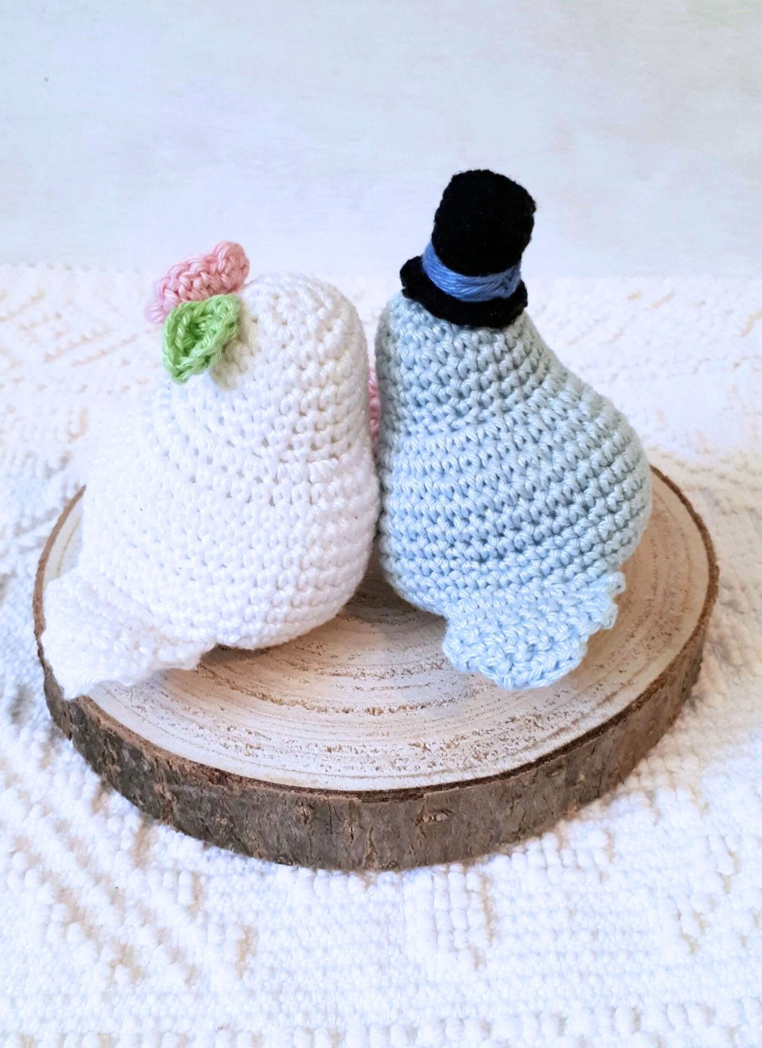 Bride and Groom Birds Wedding Cake Topper Crochet Kit - DIY Wedding Decor - Amigurumi Crochet Set - Crochet on a tree