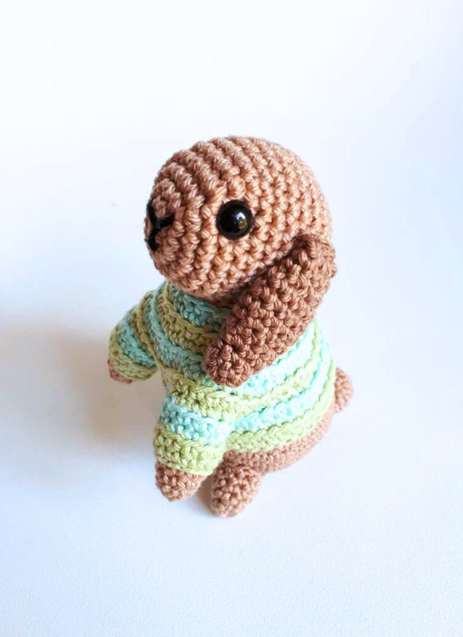 Bunny crochet pattern - Crochet on a tree