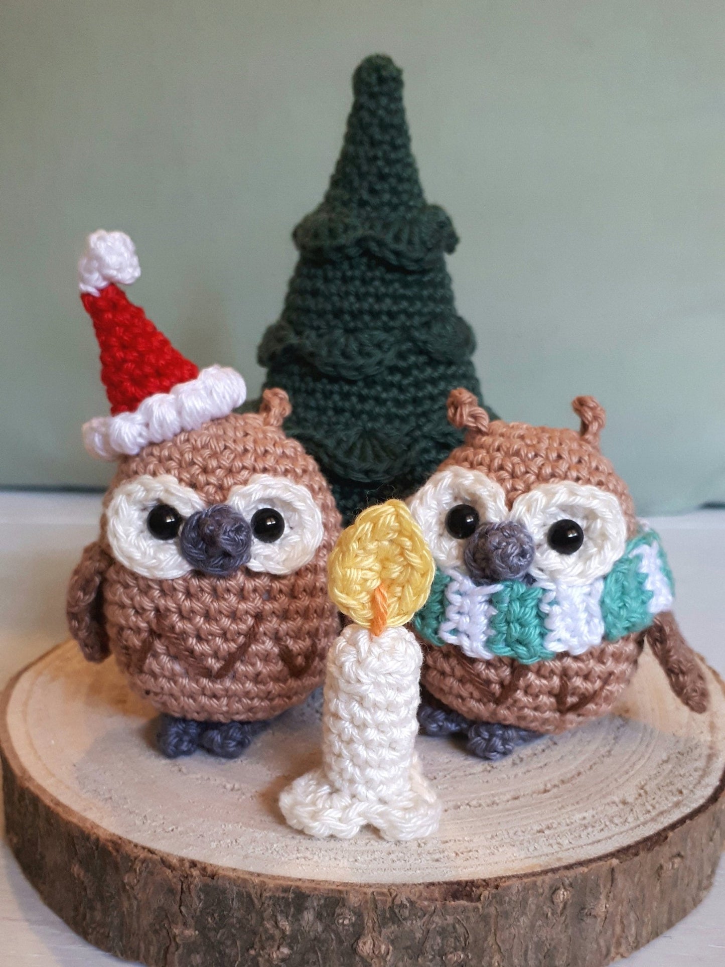 Christmas owls decoration crochet pattern - Crochet on a tree