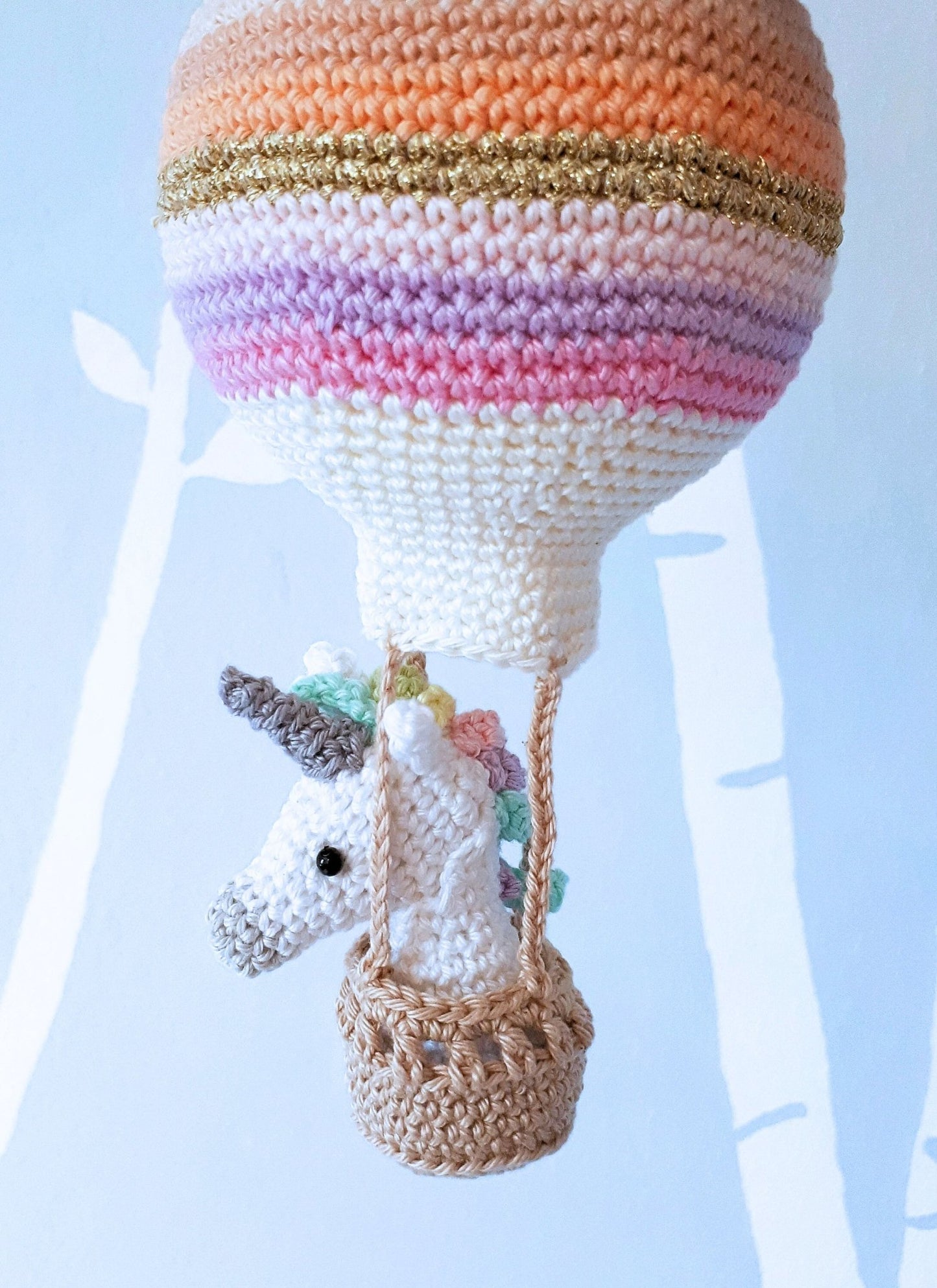 Crochet pattern amigurumi unicorn in a hot air balloon - Crochet on a tree