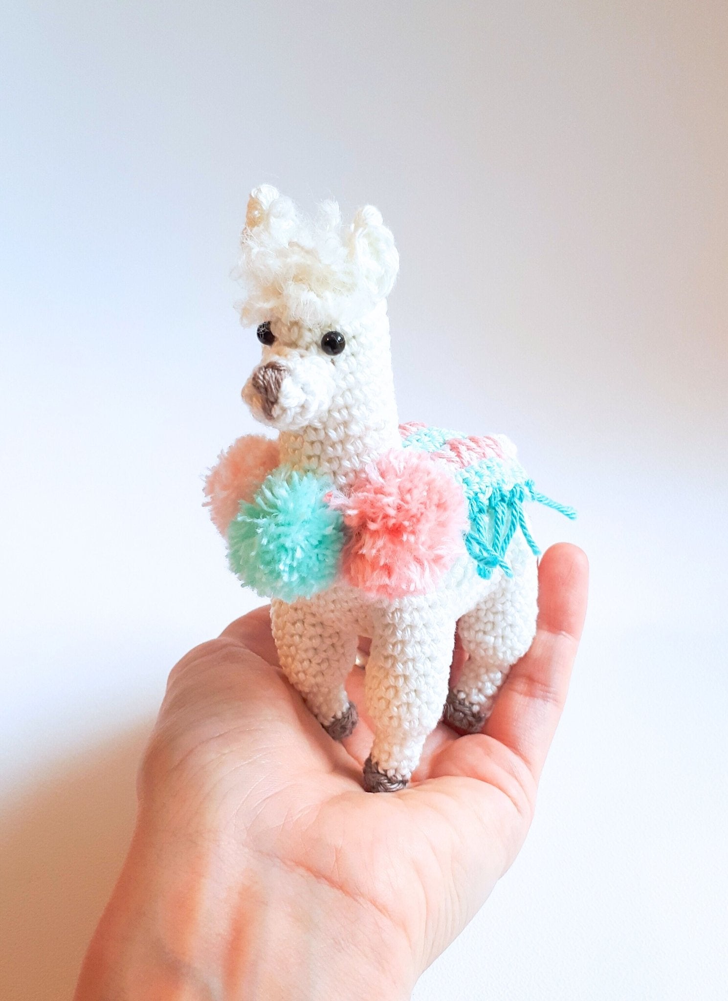 Llama baby mobile crochet pattern - Crochet on a tree