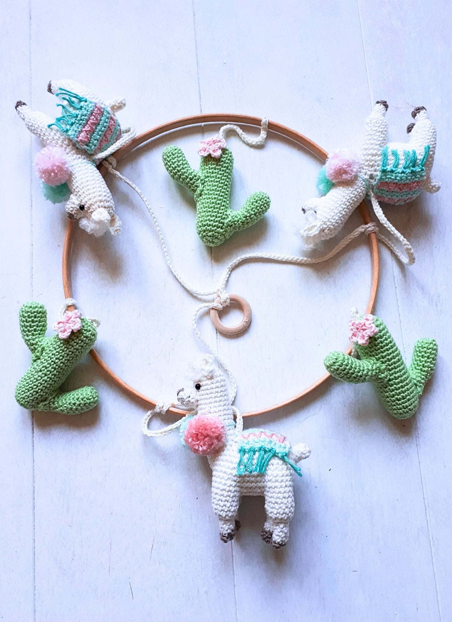 Llama baby mobile crochet pattern - Crochet on a tree