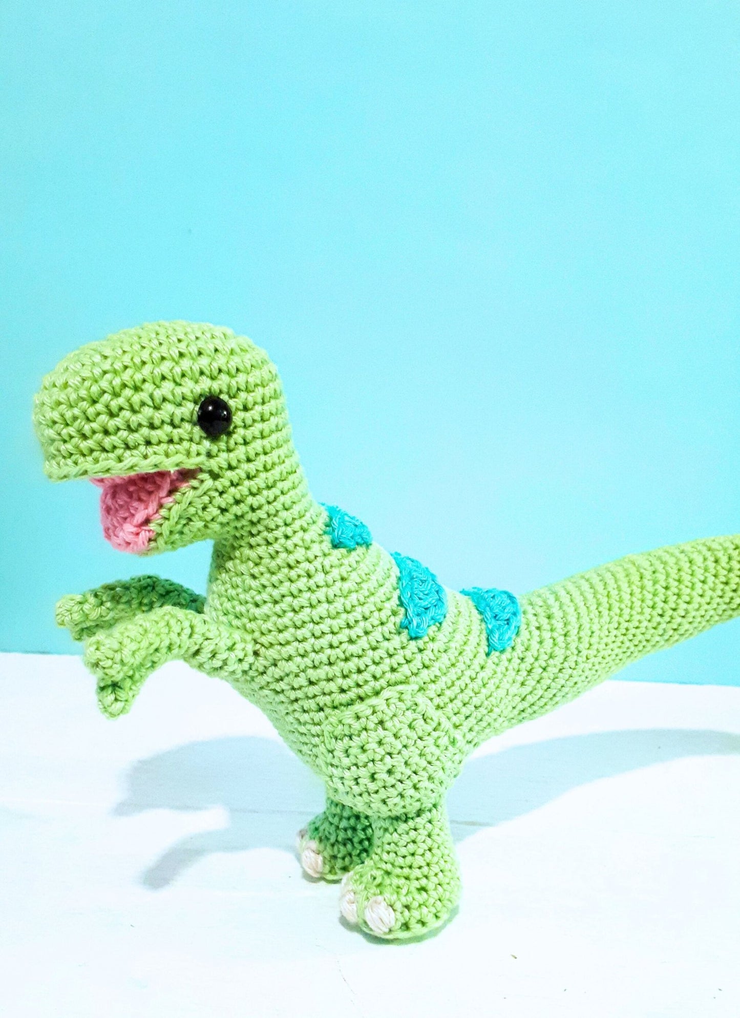 Theo the T - Rex crochet pattern - Crochet on a tree