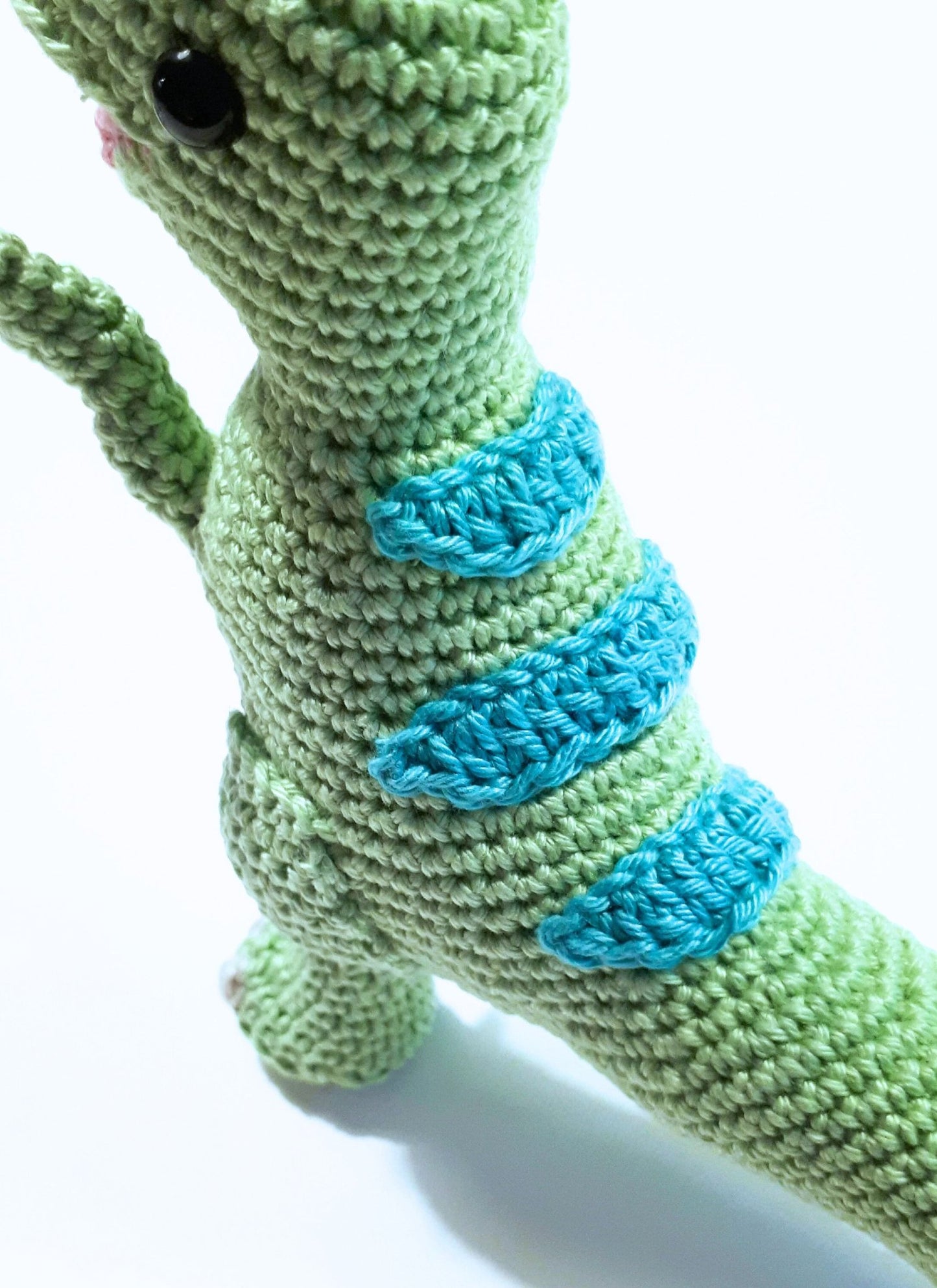 Theo the T - Rex crochet pattern - Crochet on a tree