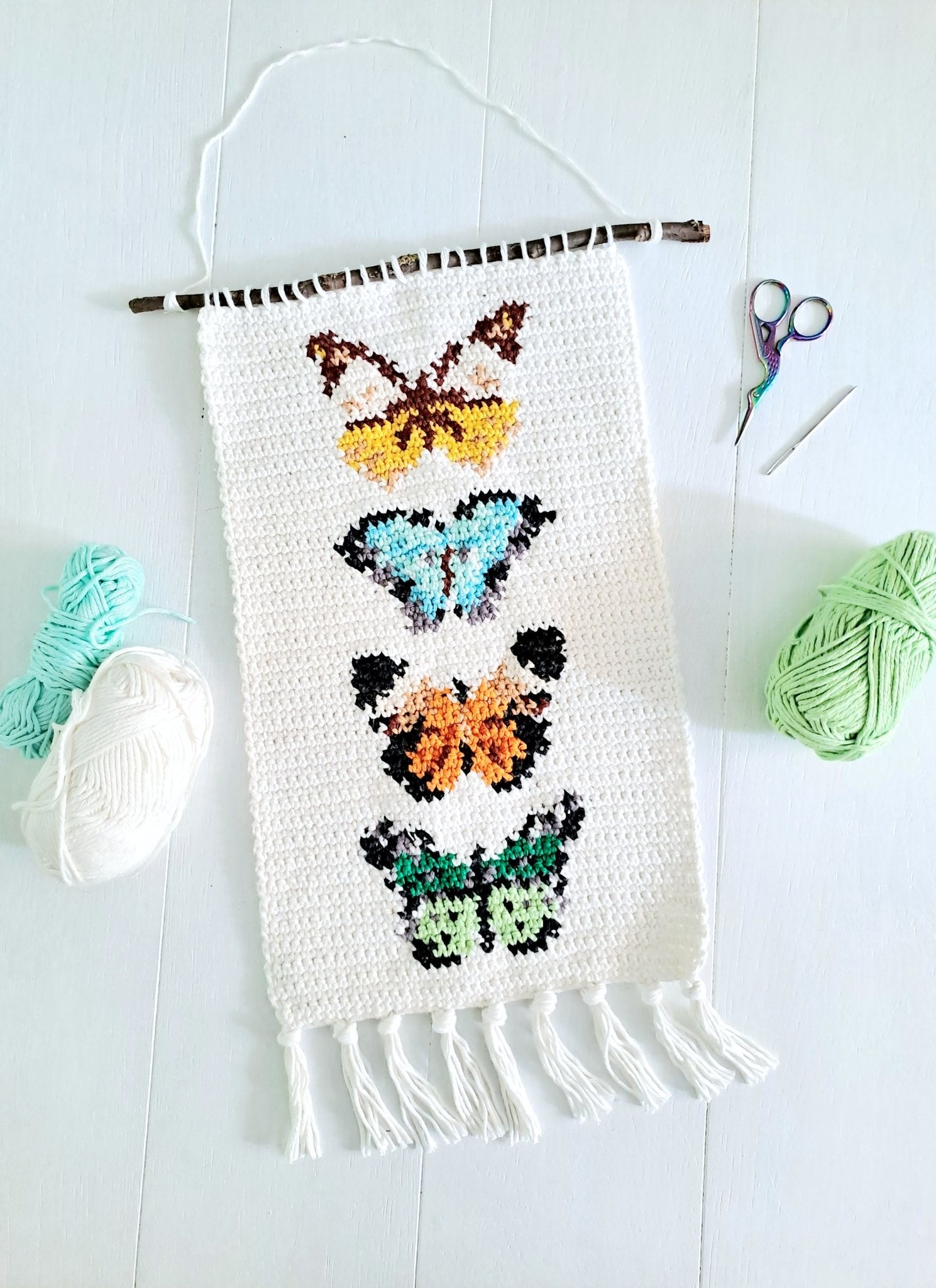 Vintage Butterflies Wall Hanging Crochet Pattern - Crochet on a tree