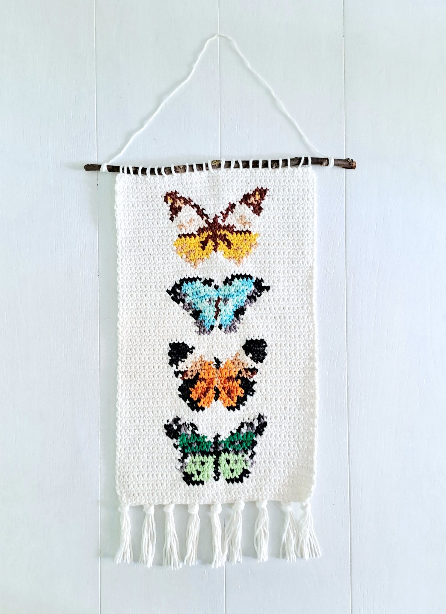 Vintage Butterflies Wall Hanging Crochet Pattern - Crochet on a tree