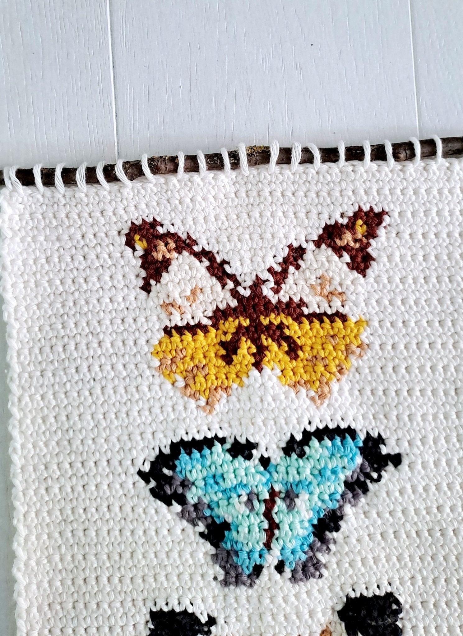 Vintage Butterflies Wall Hanging Crochet Pattern - Crochet on a tree