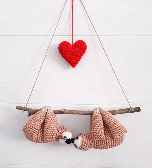Crochet sloth couple wall hanging, cute Valentine's day gift