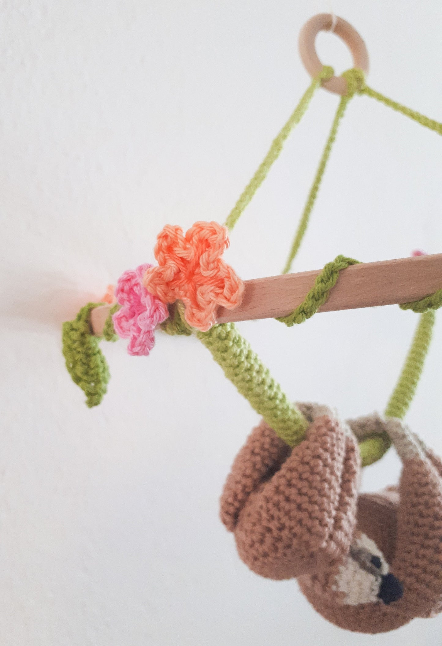 Sloth baby mobile with flowers, floral nursery decor