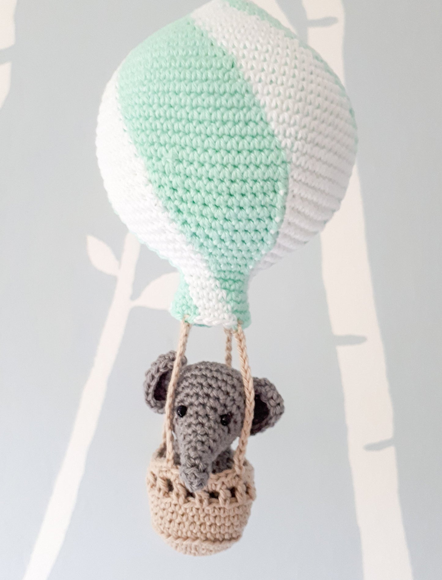 Elephant in hot air balloon crochet pattern
