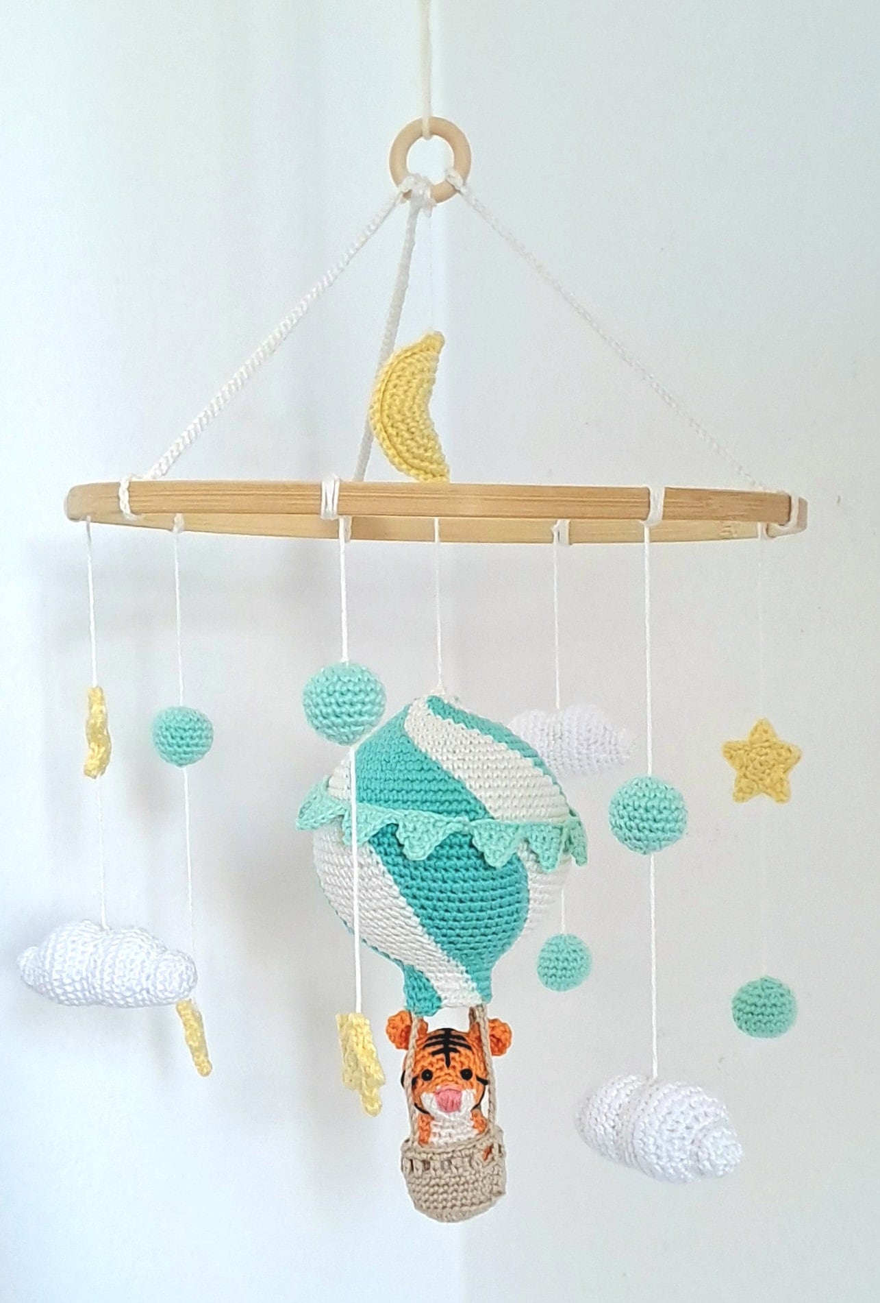 Hot air balloon with tiger baby mobile crochet pattern